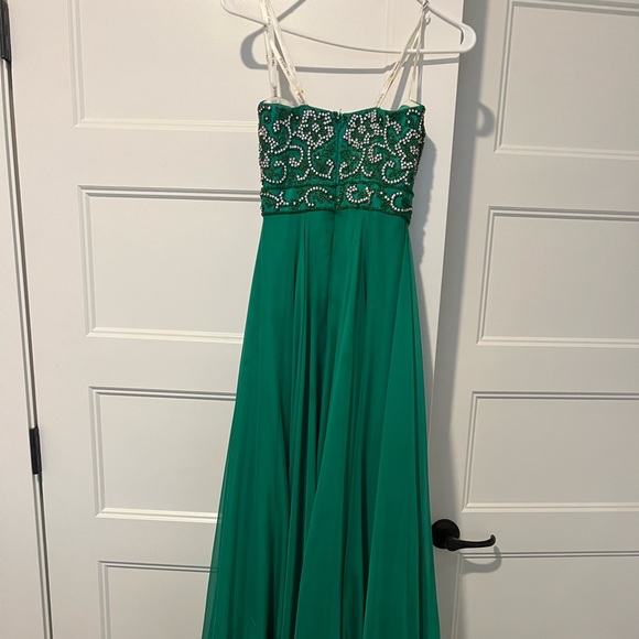 Prom Dress - Picture 2 of 2
